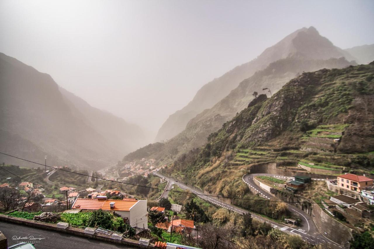 Green Valley House Madeira Ribeira Brava Exterior photo